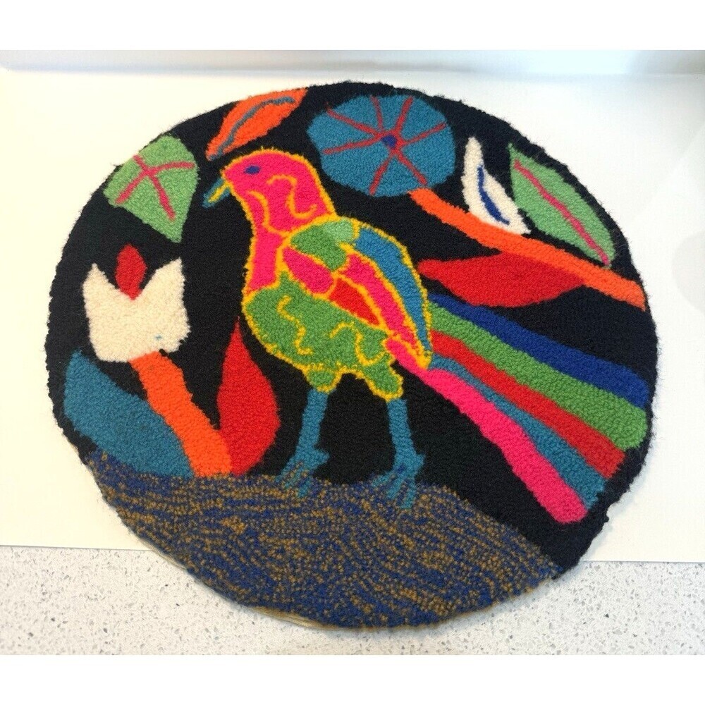 Vtg  Venezuela Bird Handmade Colorful 15" Round Hooked Rug Centerpiece Boho 70’s